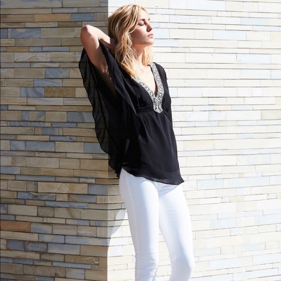 Beautiful NEW WHBM black blouse sz M - Picture 2 of 6